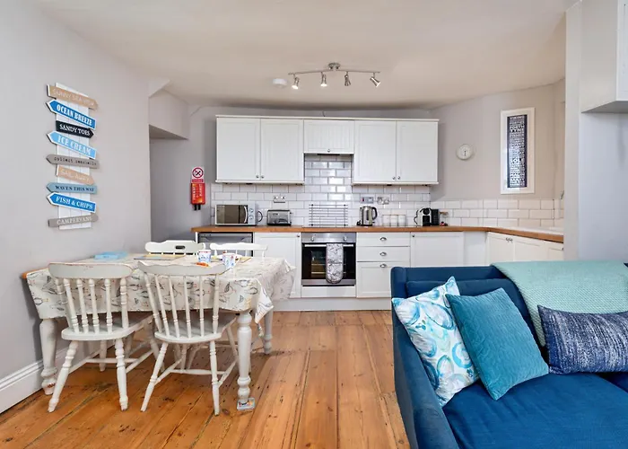 Finest Retreats - The Gulls Nest